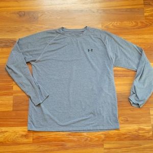 Under Armour L/S loose fit tee.  Sz XL.  Great used condition.